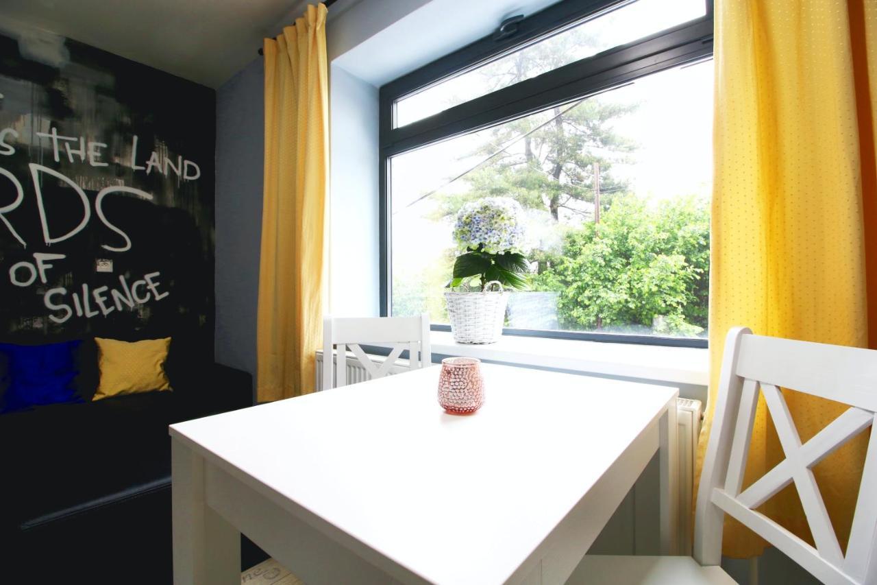 2 Bedrooms House With Enclosed Garden And Wifi At Slezska Ostrava Eksteriør bilde