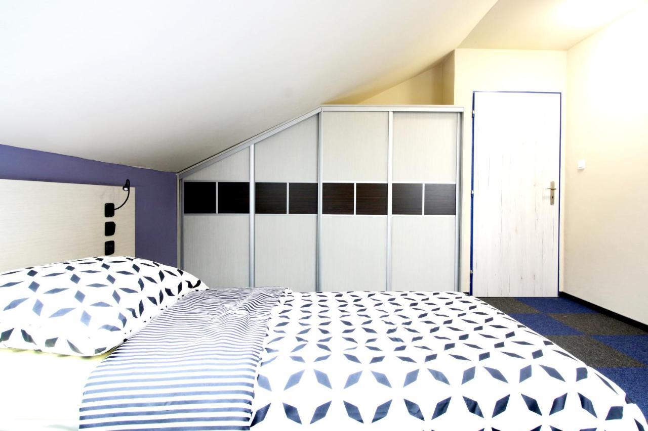 2 Bedrooms House With Enclosed Garden And Wifi At Slezska Ostrava Eksteriør bilde